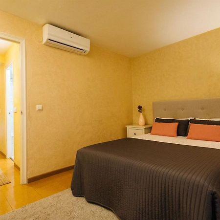 Pajaritos Suite Apartment - Private Parking Included Siviglia Esterno foto