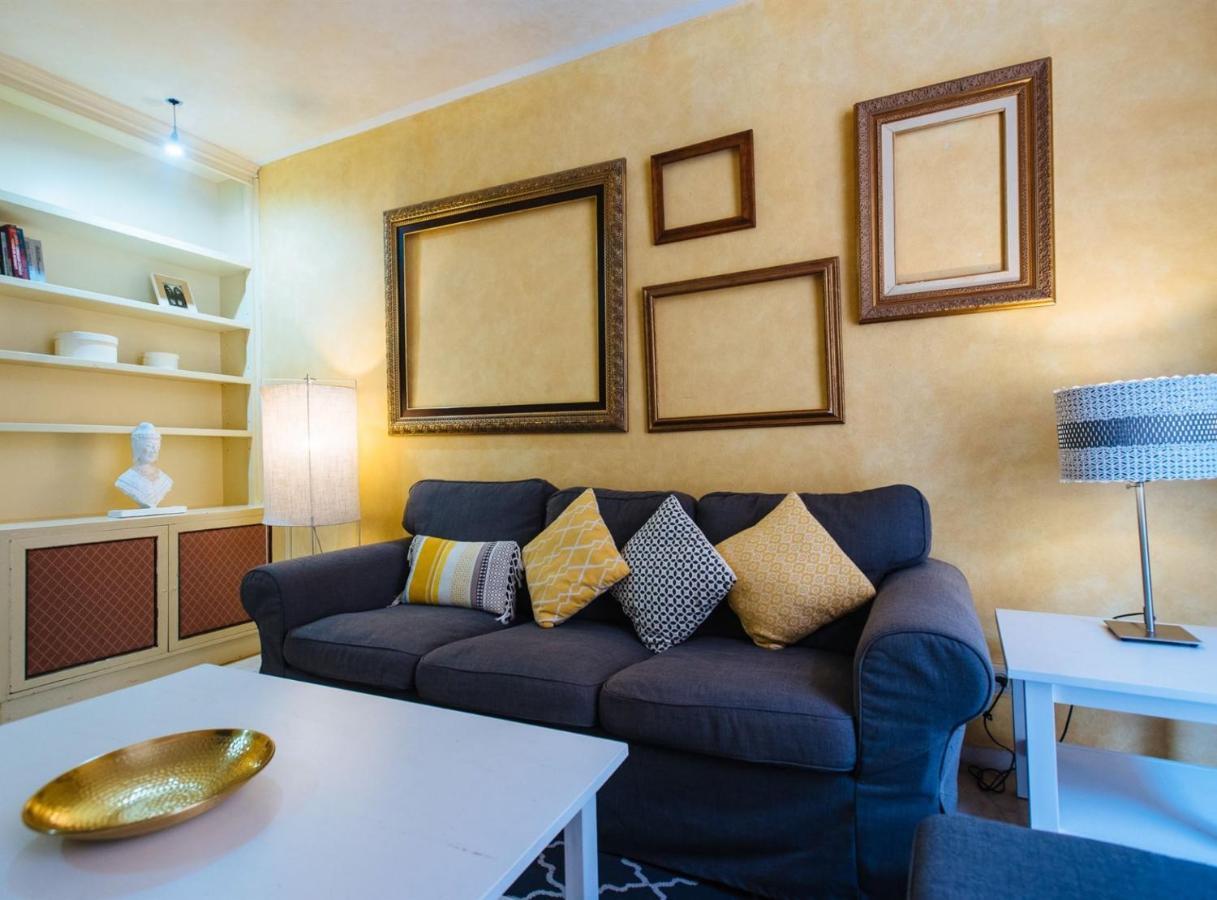 Pajaritos Suite Apartment - Private Parking Included Siviglia Esterno foto