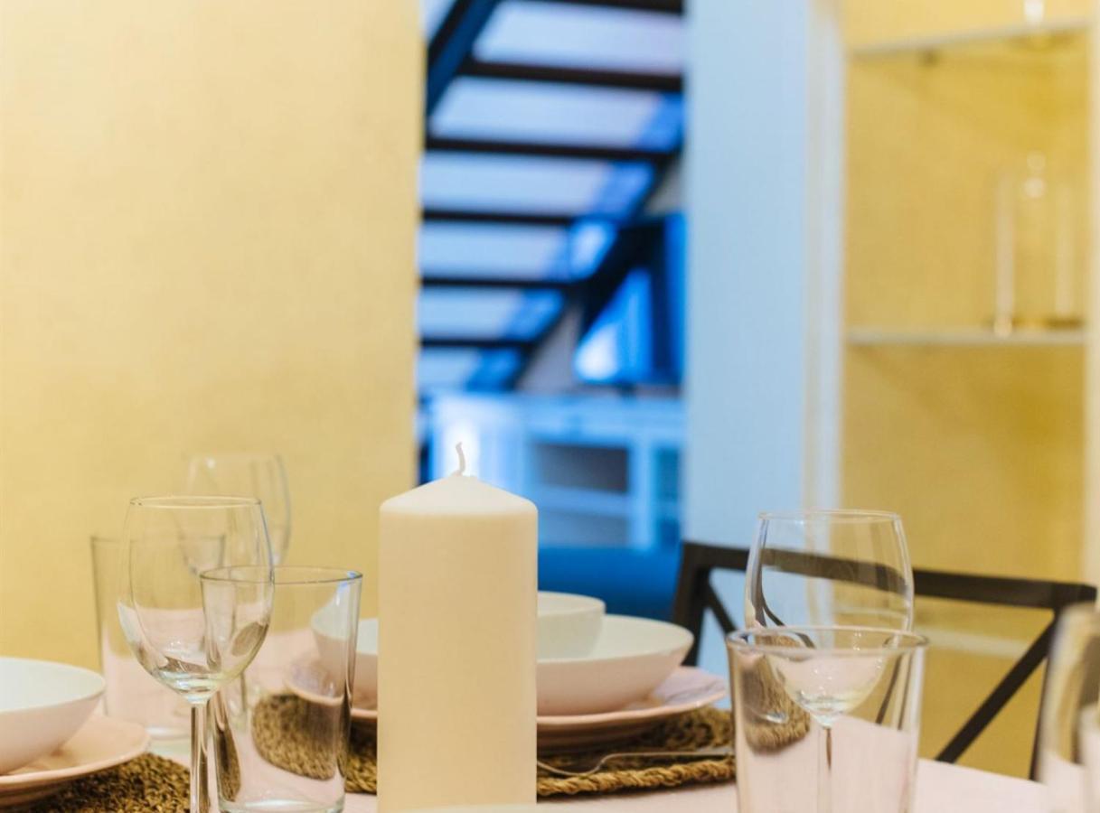Pajaritos Suite Apartment - Private Parking Included Siviglia Esterno foto