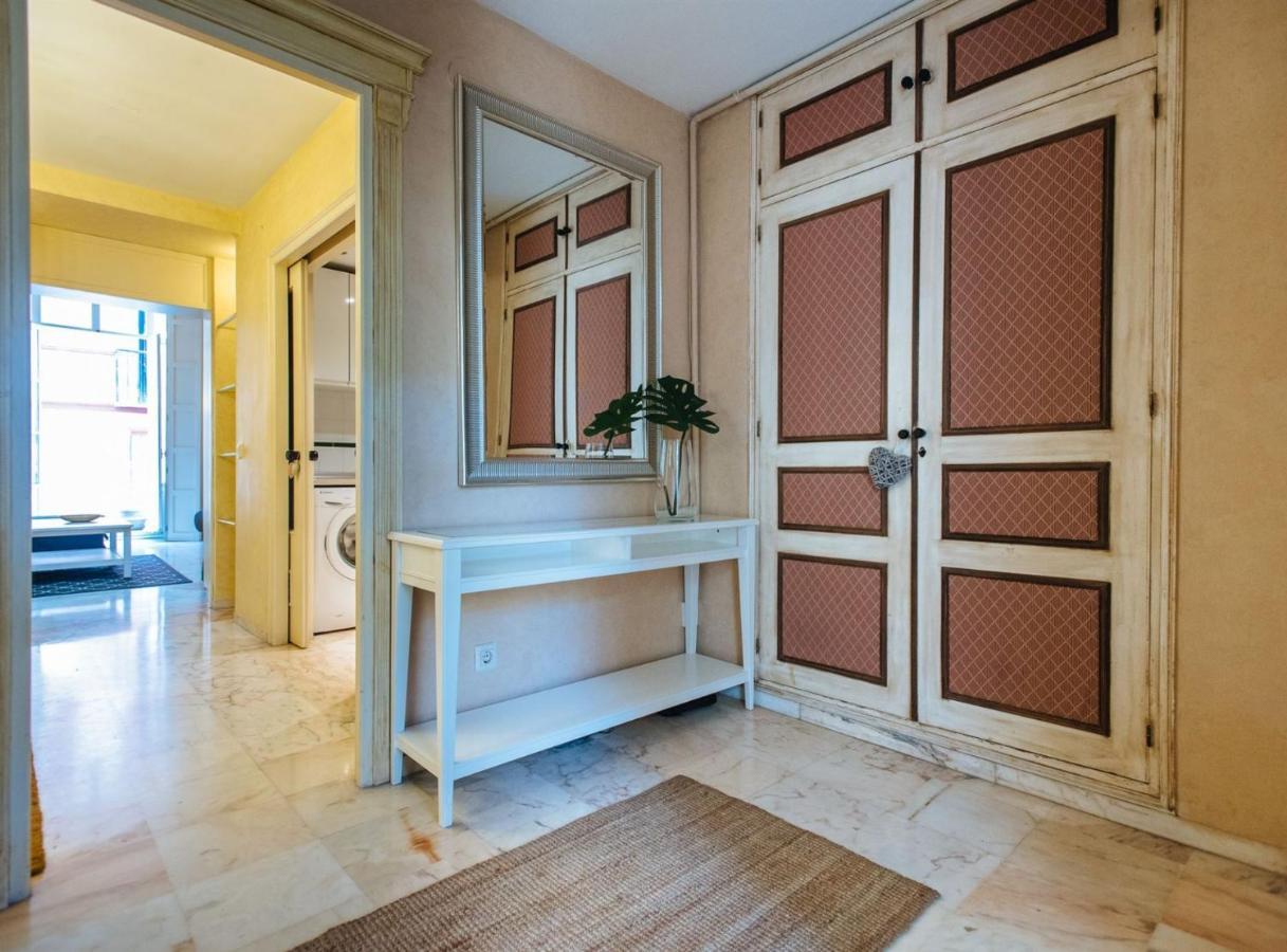 Pajaritos Suite Apartment - Private Parking Included Siviglia Esterno foto