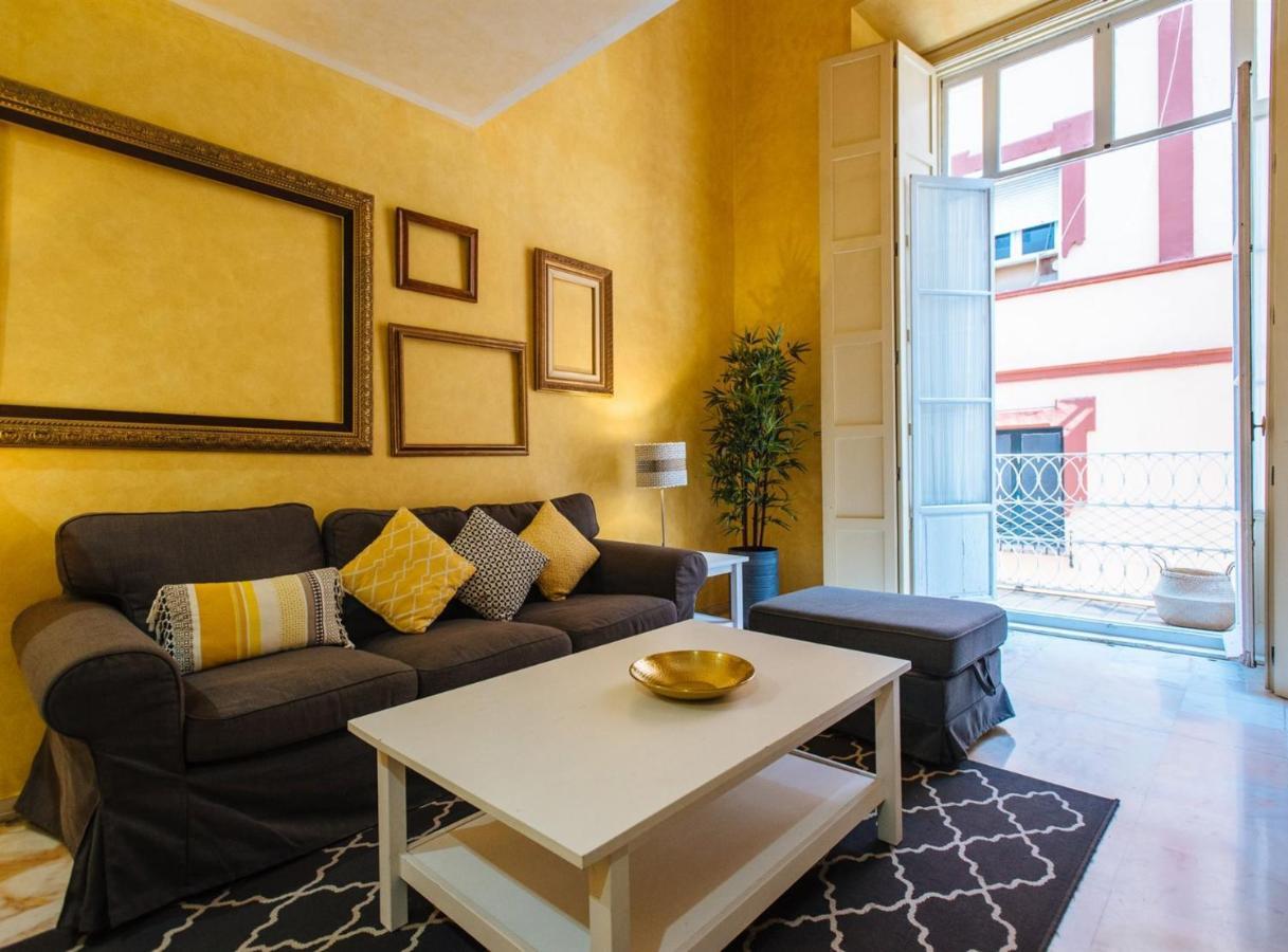 Pajaritos Suite Apartment - Private Parking Included Siviglia Esterno foto
